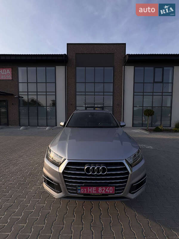 Позашляховик / Кросовер Audi Q7 2017 в Тернополі