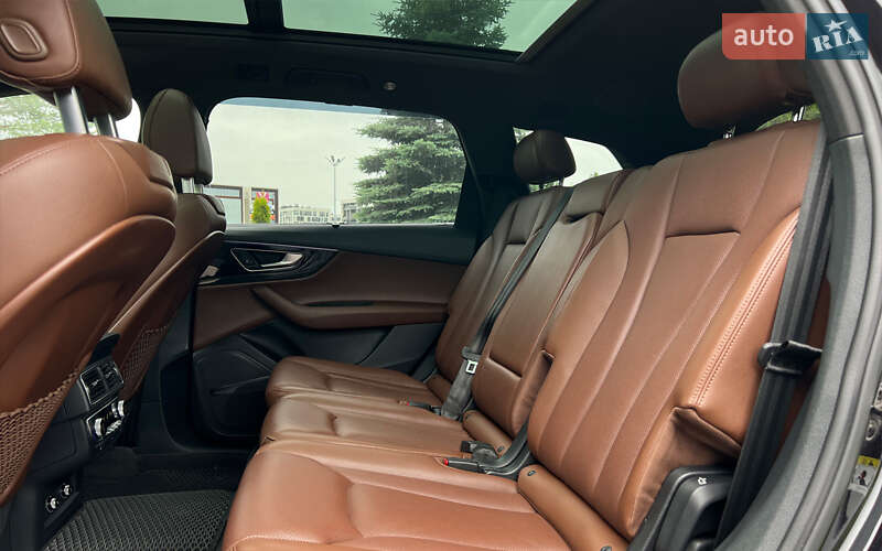 Позашляховик / Кросовер Audi Q7 2018 в Львові