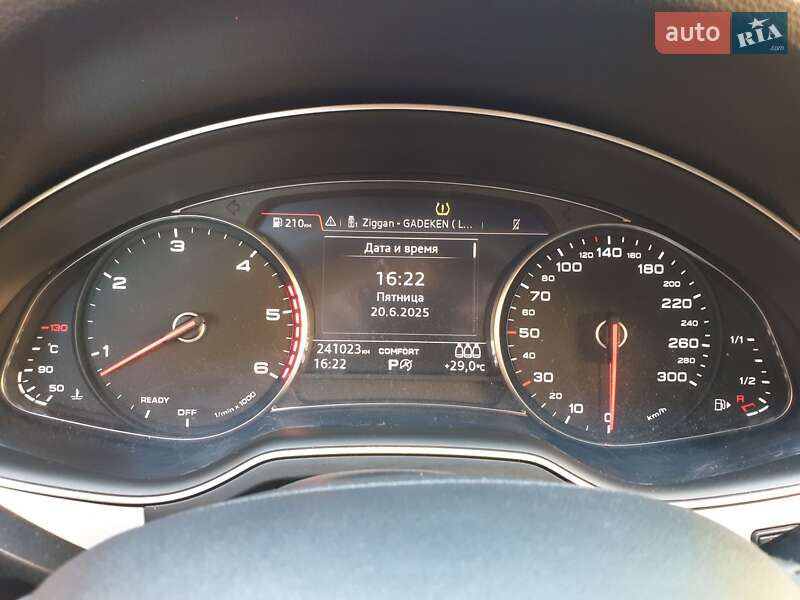 Внедорожник / Кроссовер Audi Q7 2017 в Мукачево