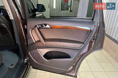 Внедорожник / Кроссовер Audi Q7 2014 в 