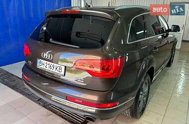 Внедорожник / Кроссовер Audi Q7 2014 в 