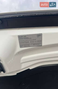 Внедорожник / Кроссовер Audi Q7 2018 в 