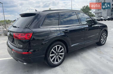Внедорожник / Кроссовер Audi Q7 2019 в 