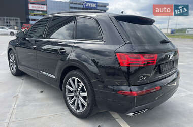 Внедорожник / Кроссовер Audi Q7 2019 в 
