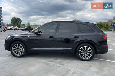 Внедорожник / Кроссовер Audi Q7 2019 в 