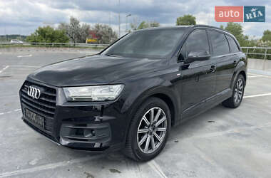 Внедорожник / Кроссовер Audi Q7 2019 в 