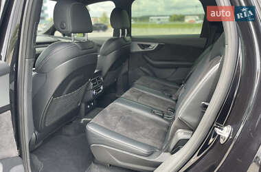 Внедорожник / Кроссовер Audi Q7 2019 в 