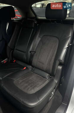 Внедорожник / Кроссовер Audi Q7 2012 в 