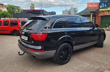 Позашляховик / Кросовер Audi Q7 2011 в 