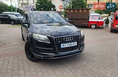 Позашляховик / Кросовер Audi Q7 2011 в 
