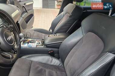 Позашляховик / Кросовер Audi Q7 2011 в 