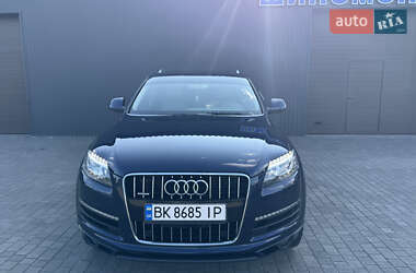 Внедорожник / Кроссовер Audi Q7 2012 в 