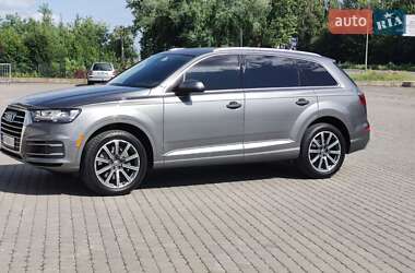 Позашляховик / Кросовер Audi Q7 2016 в 