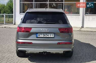 Позашляховик / Кросовер Audi Q7 2016 в 