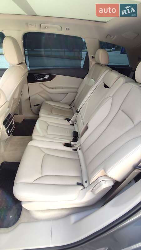 Внедорожник / Кроссовер Audi Q7 2016 в Ивано-Франковске