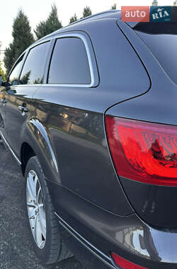 Внедорожник / Кроссовер Audi Q7 2013 в 