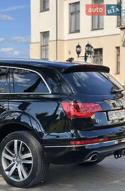Внедорожник / Кроссовер Audi Q7 2012 в 