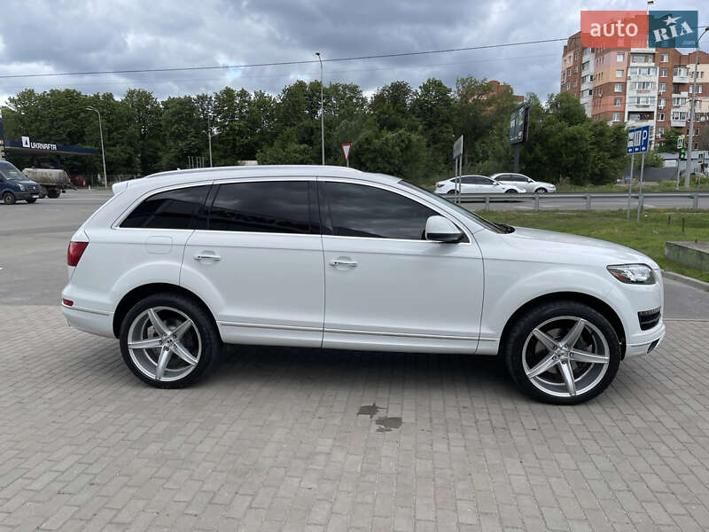 Внедорожник / Кроссовер Audi Q7 2013 в Полтаве