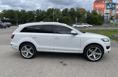 Позашляховик / Кросовер Audi Q7 2013 в 