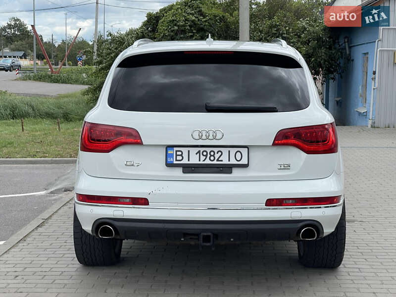 Внедорожник / Кроссовер Audi Q7 2013 в Полтаве