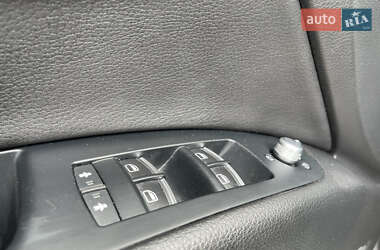 Позашляховик / Кросовер Audi Q7 2013 в 