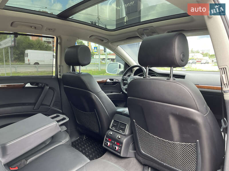 Внедорожник / Кроссовер Audi Q7 2013 в Полтаве