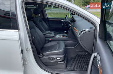 Позашляховик / Кросовер Audi Q7 2013 в 