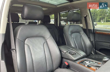 Позашляховик / Кросовер Audi Q7 2013 в 