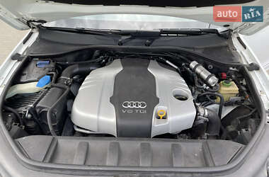 Позашляховик / Кросовер Audi Q7 2013 в 