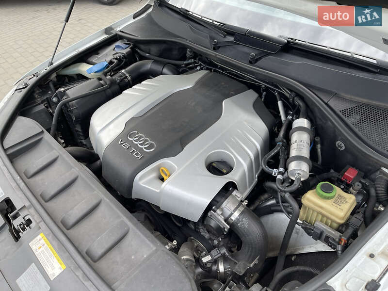 Внедорожник / Кроссовер Audi Q7 2013 в Полтаве