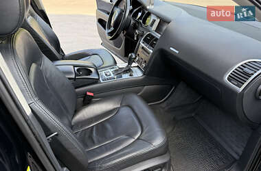 Внедорожник / Кроссовер Audi Q7 2008 в 