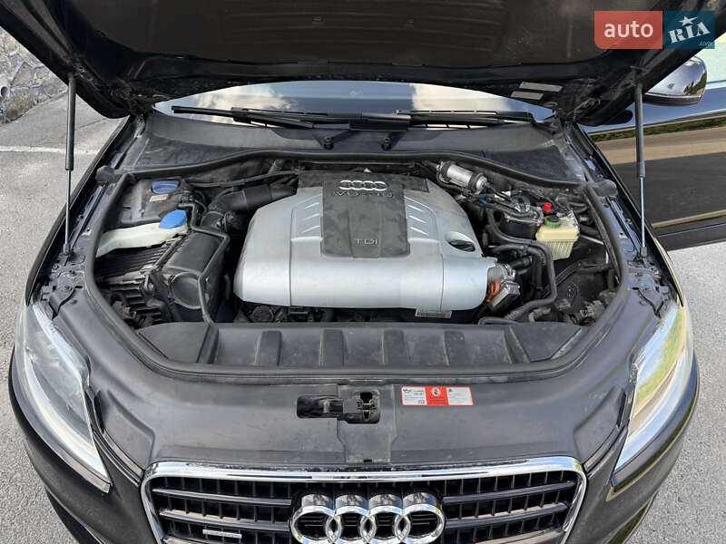 Внедорожник / Кроссовер Audi Q7 2008 в Шепетовке