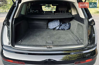Внедорожник / Кроссовер Audi Q7 2009 в 