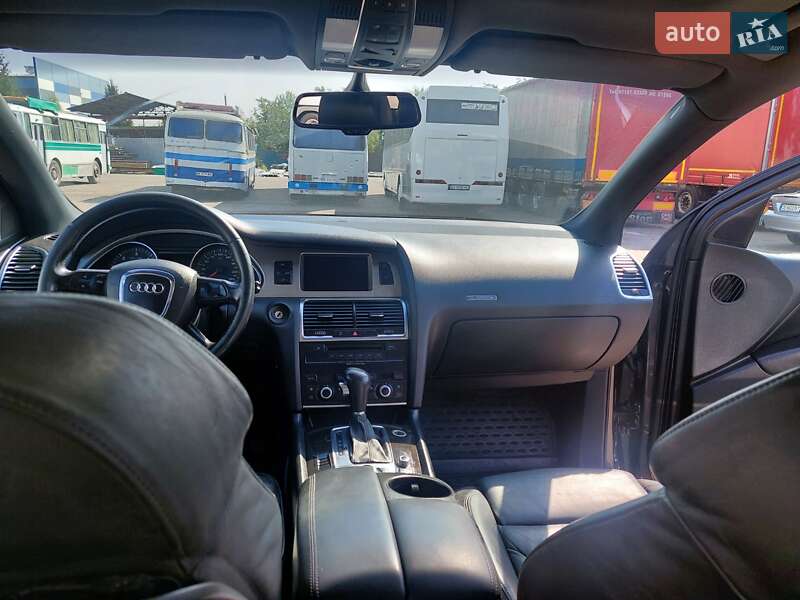 Внедорожник / Кроссовер Audi Q7 2007 в Ровно