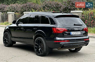 Позашляховик / Кросовер Audi Q7 2012 в 