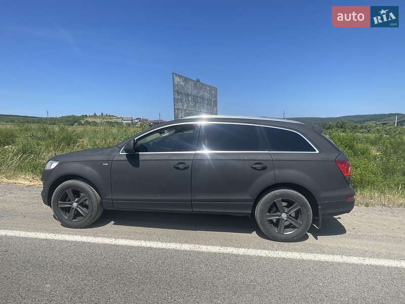 Позашляховик / Кросовер Audi Q7 2006 в 