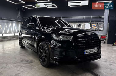 Позашляховик / Кросовер Audi Q7 2017 в Києві