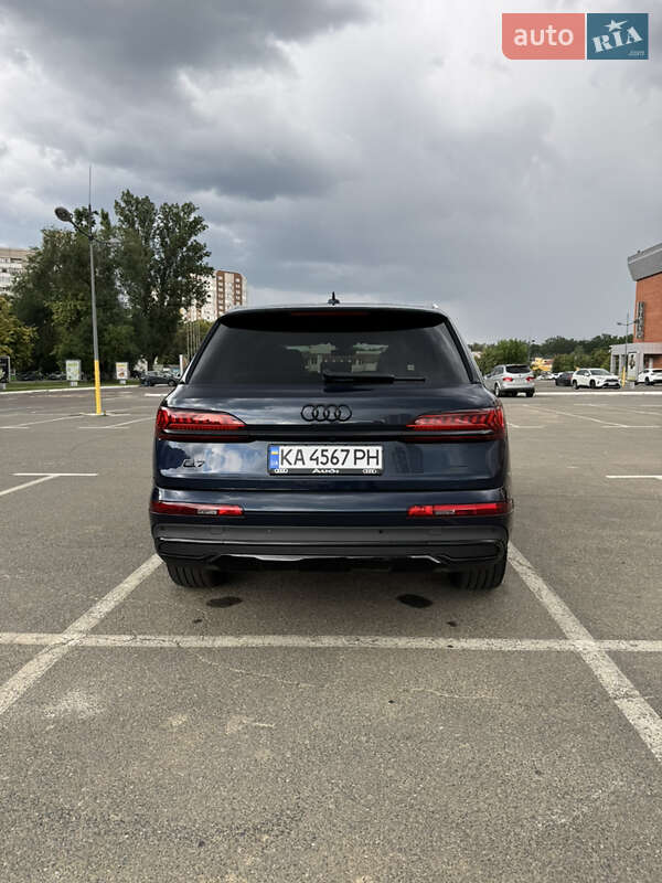 Позашляховик / Кросовер Audi Q7 2023 в Києві