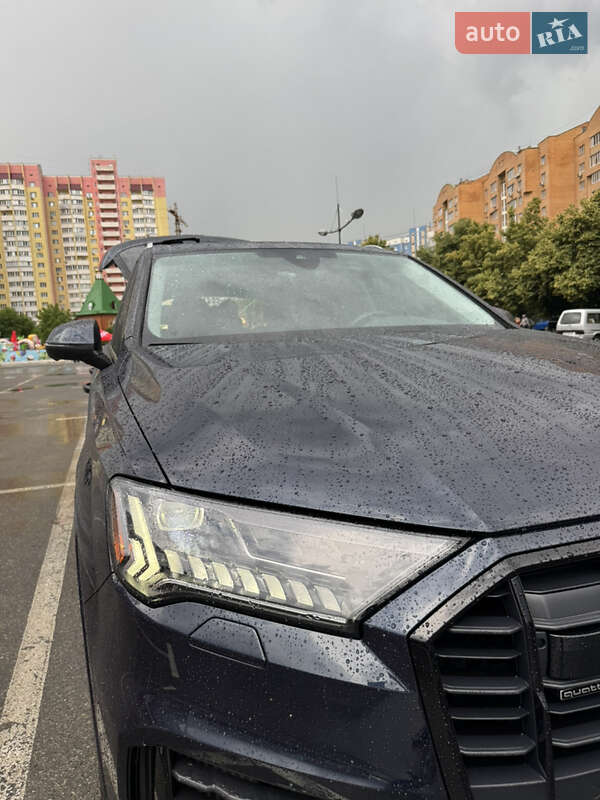 Позашляховик / Кросовер Audi Q7 2023 в Києві