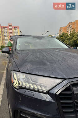 Внедорожник / Кроссовер Audi Q7 2023 в 