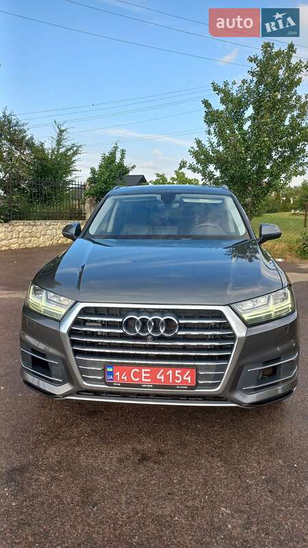 Внедорожник / Кроссовер Audi Q7 2018 в Збараже