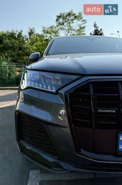 Внедорожник / Кроссовер Audi Q7 2023 в 