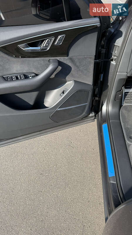 Внедорожник / Кроссовер Audi Q7 2023 в Одессе