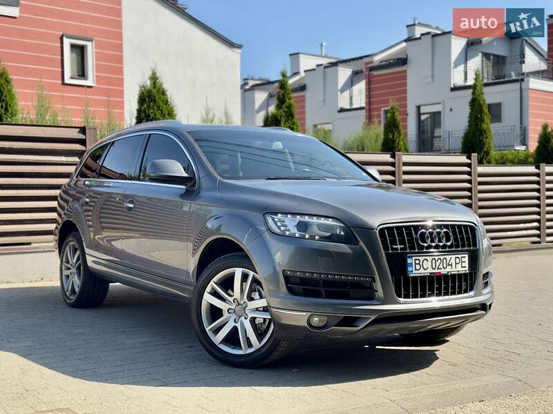 Внедорожник / Кроссовер Audi Q7 2011 в 