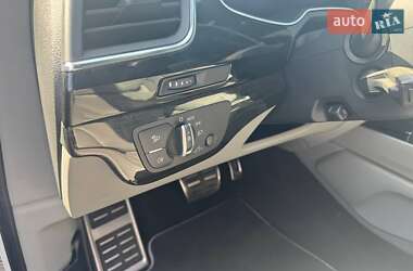 Внедорожник / Кроссовер Audi Q7 2017 в 