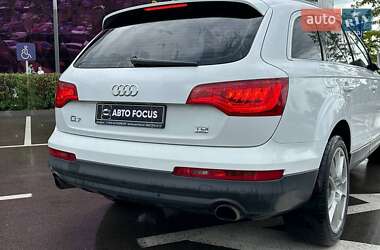 Позашляховик / Кросовер Audi Q7 2013 в 