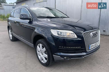 Позашляховик / Кросовер Audi Q7 2006 в 
