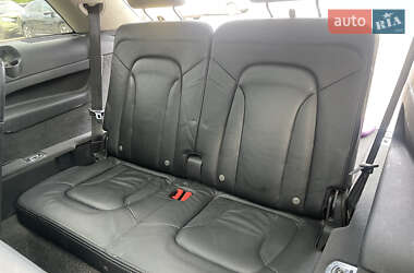 Позашляховик / Кросовер Audi Q7 2006 в 