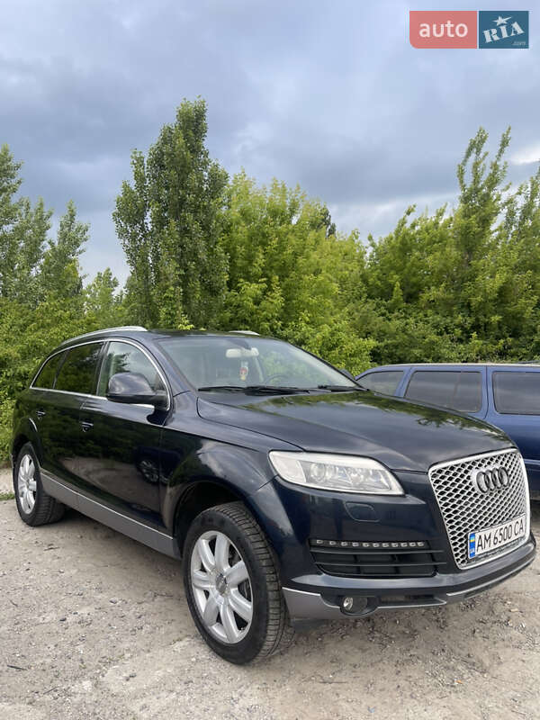 Внедорожник / Кроссовер Audi Q7 2006 в Виннице