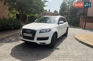 Внедорожник / Кроссовер Audi Q7 2010 в 